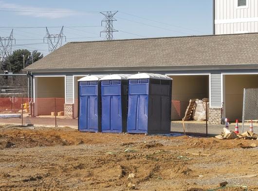 the number of construction porta potties needed for a job site depends on the size and duration of the project, as well as the number of staff members on site